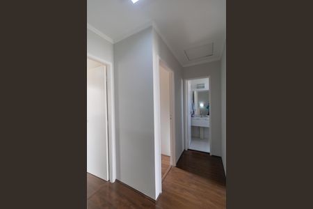 Casa de condomínio para alugar com 100m², 3 quartos e 2 vagasCorredor