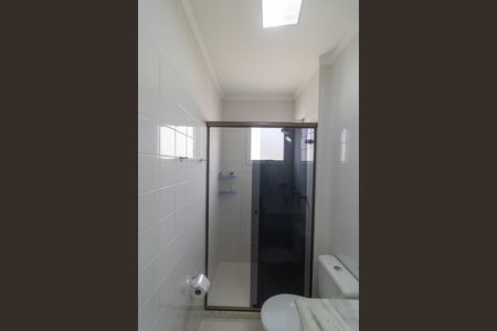 Casa de condomínio para alugar com 100m², 3 quartos e 2 vagasBanheiro da Suíte