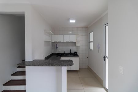 Casa de condomínio para alugar com 100m², 3 quartos e 2 vagasCozinha