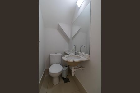 Casa de condomínio para alugar com 100m², 3 quartos e 2 vagasLavabo
