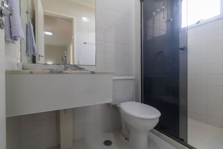 Casa de condomínio para alugar com 100m², 3 quartos e 2 vagasBanheiro 