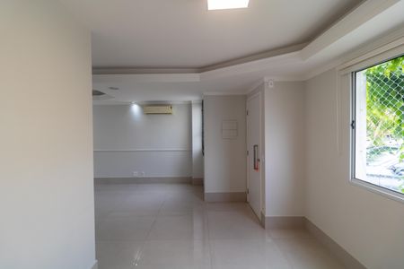 Casa de condomínio para alugar com 100m², 3 quartos e 2 vagasSalas