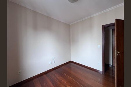 Apartamento para alugar com 120m², 3 quartos e 3 vagas