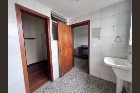 Apartamento para alugar com 120m², 3 quartos e 3 vagas