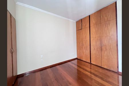 Apartamento para alugar com 120m², 3 quartos e 3 vagas