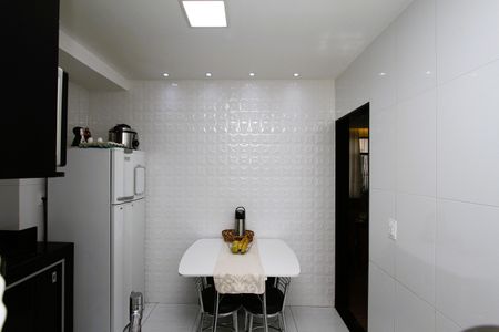 Apartamento à venda com 75m², 3 quartos e sem vagaCozinha