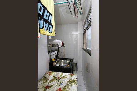 Apartamento à venda com 75m², 3 quartos e sem vagaÁrea de Serviço