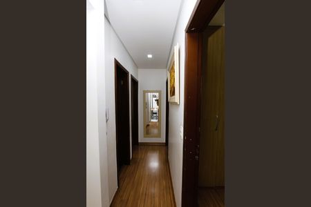 Apartamento à venda com 75m², 3 quartos e sem vagaCorredor