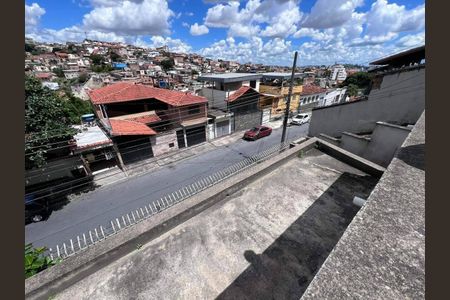 Casa à venda com 73m², 2 quartos e sem vaga