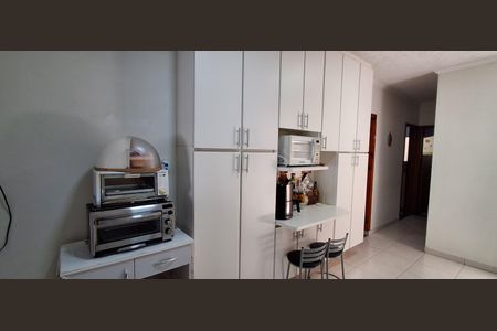 Casa à venda com 114m², 2 quartos e 2 vagasCozinha 