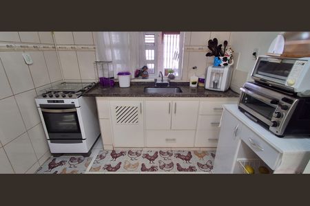 Casa à venda com 114m², 2 quartos e 2 vagasCozinha 