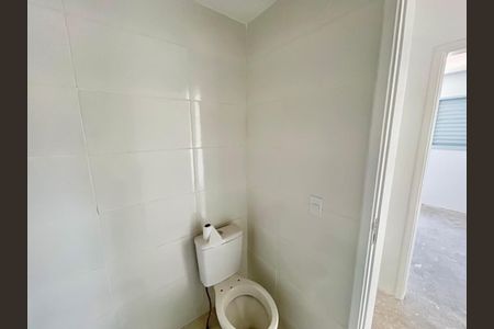 Apartamento à venda com 50m², 2 quartos e sem vaga Apartamento à venda com 50m², 2 quartos e sem vagaBanheiro