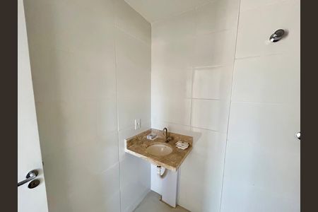 Apartamento à venda com 50m², 2 quartos e sem vaga Apartamento à venda com 50m², 2 quartos e sem vagaBanheiro