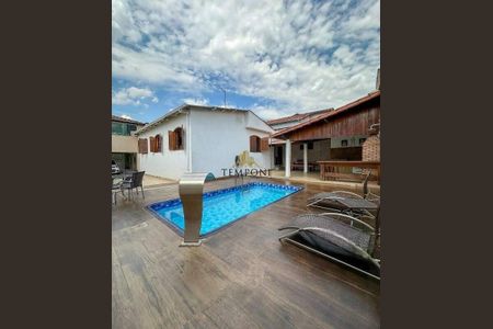 Casa à venda com 4 quartos, 246m² em Itapoã, Belo Horizonte