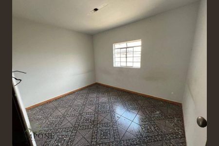 Casa à venda com 6 quartos, 261m² em Pirajá, Belo Horizonte