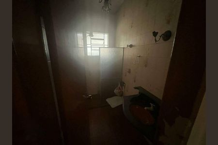 Casa à venda com 4 quartos, 180m² em Cachoeirinha, Belo Horizonte