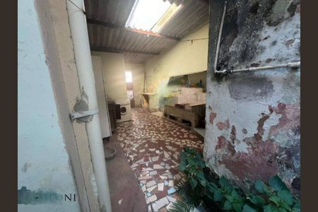 Casa à venda com 4 quartos, 180m² em Cachoeirinha, Belo Horizonte