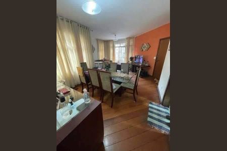 Apartamento à venda com 4 quartos, 130m² em Santo Antônio, Belo Horizonte