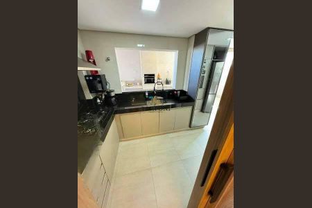 Apartamento à venda com 202m², 3 quartos e 1 vaga