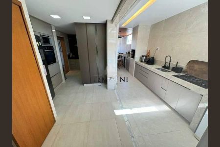 Apartamento à venda com 202m², 3 quartos e 1 vaga