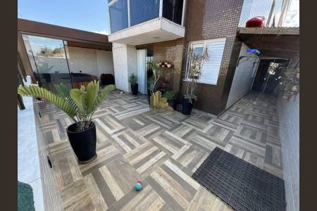 Apartamento à venda com 202m², 3 quartos e 1 vaga