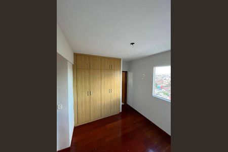 Apartamento à venda com 3 quartos, 67m² em Cachoeirinha, Belo Horizonte