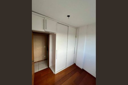 Apartamento à venda com 3 quartos, 67m² em Cachoeirinha, Belo Horizonte