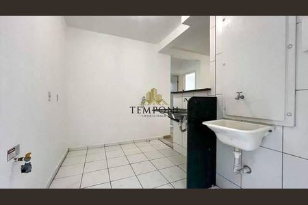 Apartamento à venda com 2 quartos, 44m² em Califórnia, Belo Horizonte