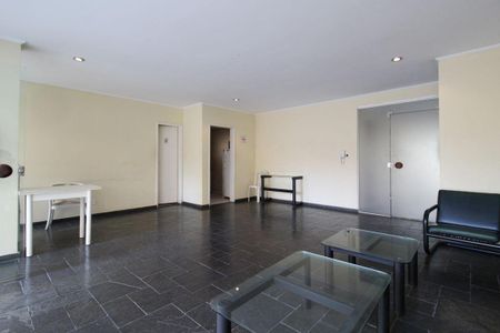Apartamento para alugar com 37m², 1 quarto e 1 vaga Apartamento para alugar com 37m², 1 quarto e 1 vagaÁrea comum - Salão de festas