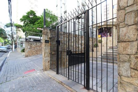 Apartamento para alugar com 37m², 1 quarto e 1 vaga Apartamento para alugar com 37m², 1 quarto e 1 vagaFachada