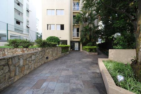 Apartamento para alugar com 37m², 1 quarto e 1 vaga Apartamento para alugar com 37m², 1 quarto e 1 vagaEntrada