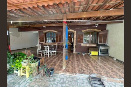 Casa à venda com 346m², 4 quartos e 3 vagas