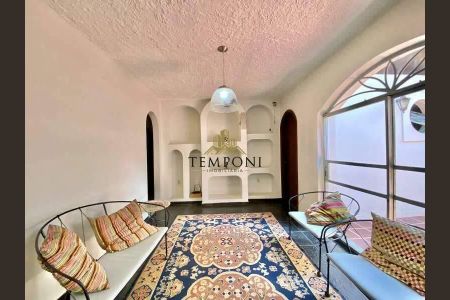 Casa à venda com 4 quartos, 312m² em Sion, Belo Horizonte