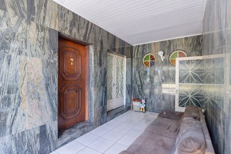 Garagem de casa à venda com 3 quartos, 150m² em Piqueri, São Paulo
