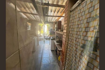 Casa à venda com 168m², 2 quartos e 2 vagas