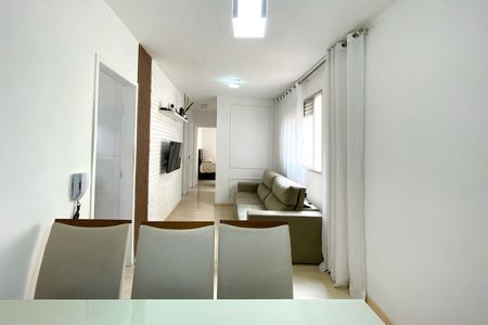 Sala de apartamento à venda com 3 quartos, 65m² em Santa Efigênia, Belo Horizonte