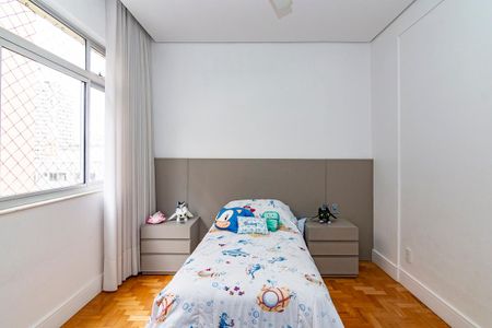 Apartamento à venda com 173m², 3 quartos e 1 vagaQuarto 2