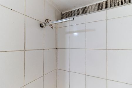 Banheiro de kitnet/studio para alugar com 1 quarto, 50m² em Consolação, São Paulo