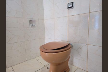 Casa para alugar com 270m², 3 quartos e 3 vagasBanheiro de Serviço