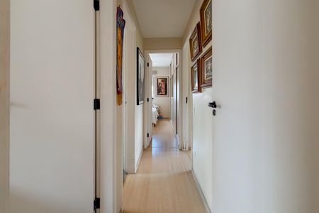 Apartamento à venda com 107m², 3 quartos e 2 vagasCorredor