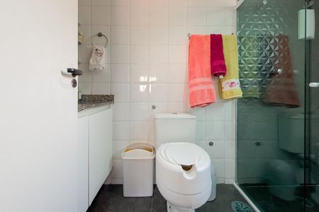 Apartamento à venda com 107m², 3 quartos e 2 vagasBanheiro da Suíte