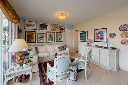 Apartamento à venda com 3 quartos, 107m² em Vila Mariana, São Paulo