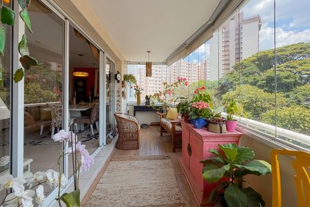Apartamento à venda com 3 quartos, 107m² em Vila Mariana, São Paulo