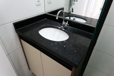 Apartamento para alugar com 46m², 2 quartos e sem vagaBanheiro