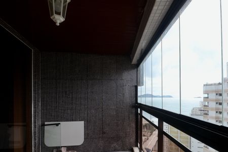 Varanda de apartamento para alugar com 3 quartos, 174m² em Vila Alzira, Guarujá