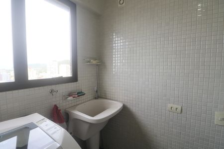 Apartamento para alugar com 174m², 3 quartos e 1 vagaÁrea de Serviço