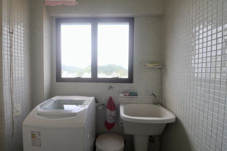 Apartamento para alugar com 174m², 3 quartos e 1 vagaÁrea de Serviço