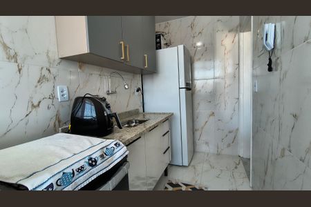 Apartamento à venda com 60m², 2 quartos e 1 vaga Apartamento à venda com 60m², 2 quartos e 1 vagaCozinha e Área de Serviço