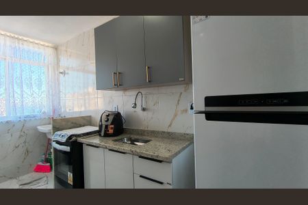 Apartamento à venda com 60m², 2 quartos e 1 vaga Apartamento à venda com 60m², 2 quartos e 1 vagaCozinha e Área de Serviço