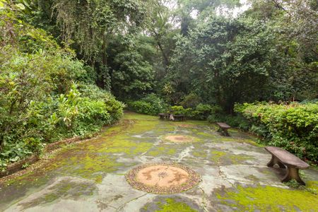 Casa de condomínio à venda com 400m², 4 quartos e 6 vagasÁrea externa